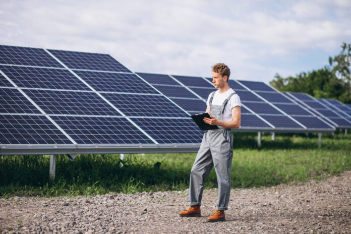 15546 The Cost of Buying Solar Panels Wholesale