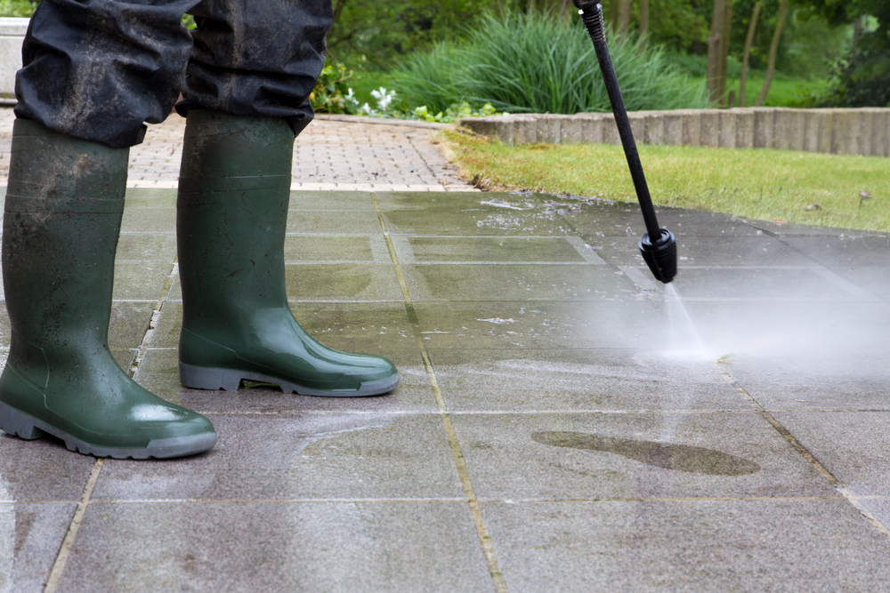 The Complete Guide to Launching and Growing Your Own Power Washing Business Successfully Growing Your Own Power Washing Business