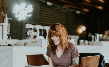 The Day a Small Business Starts Looking Bigger Than It Really Is Day a Small Business Starts Looking Bigger
