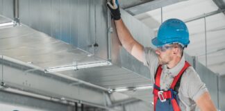 How Small HVAC, Plumbing, and Cleaning Businesses Use AI to Compete With the Big Players Small Trades Use AI to Compete