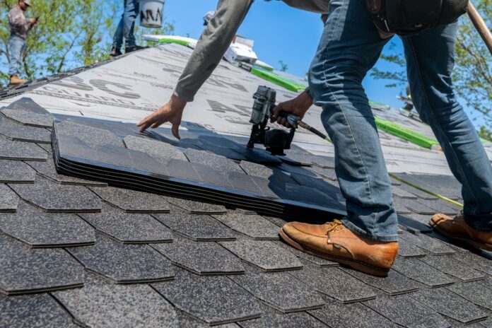 pexels-rstephens-33404248 roofing license