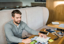 Side Hustle to Real Business: 5 Signs It’s Time to Talk to a Bookkeeper Side Hustle to Real Business: Talk to a Bookkeeper