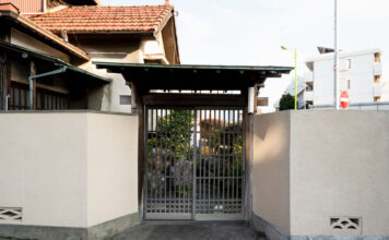 How to Build a Fence Gate: DIY Installation Tips, Fence Contractor Guidance, and Electric Gate Permit Advice How to Build a Fence Gate: Installation Guide