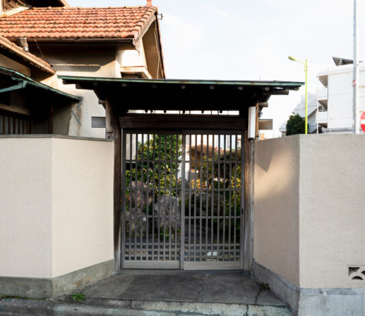 How to Build a Fence Gate: Installation Guide