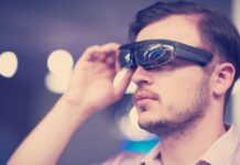 Glasses With a Camera: A Practical Tool for Entrepreneurs