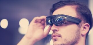 Glasses With a Camera: A Practical Tool for Entrepreneurs
