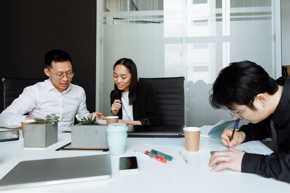How Businesses Can Foster a Culture of Growth and Accountability Foster a Culture of Growth and Accountability