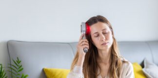 Red Light Therapy & At-Home Healthy Aging