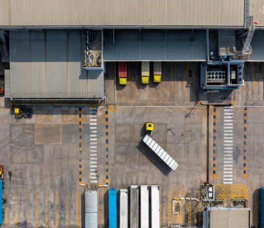 Managed Transportation Services for Mid-Market Manufacturing and Distribution