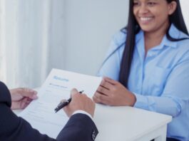 How to choose a background check company