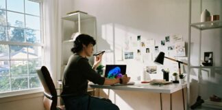 Injured and Self-Employed: Protecting Your Income Self-employed person working from home after an injury