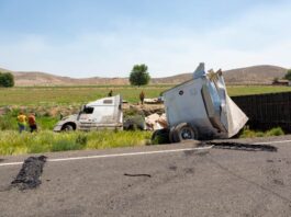 St. Louis rollover truck accident involving a commercial truck