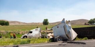 St. Louis rollover truck accident involving a commercial truck